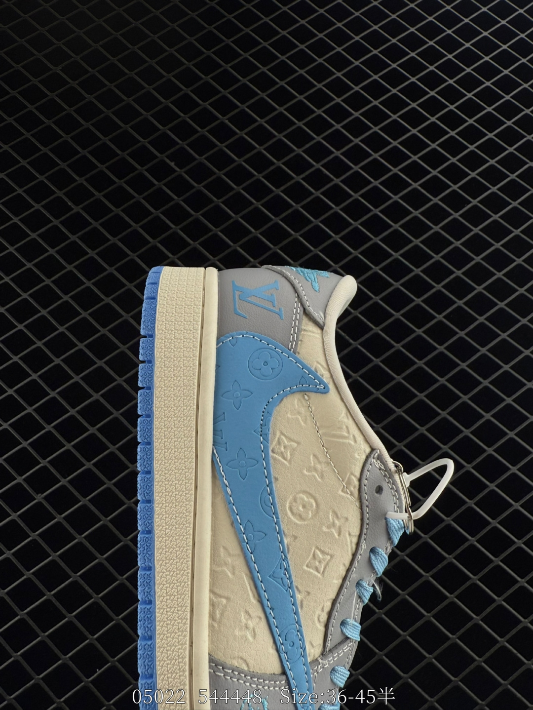 Travis Scott x Air Jordan 1 ” Reverse Mocha “